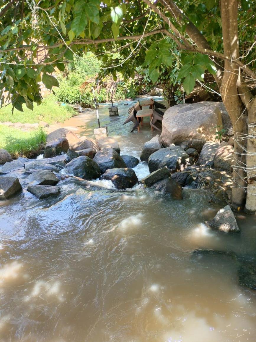 Hidden Place In Hampi Hotel Exterior foto